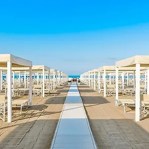  Aparthotel Regina